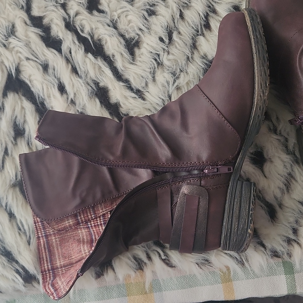 Burgundy Jellypop Keto booties size 8.5 NWOT